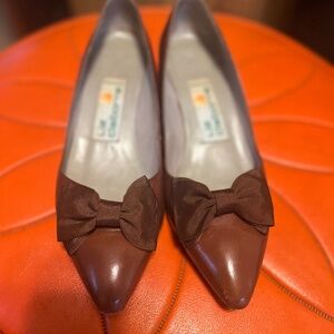 Liz Claiborne 1980s Regallo size 6 1/2 M Made in Spain- Purchased in 1987